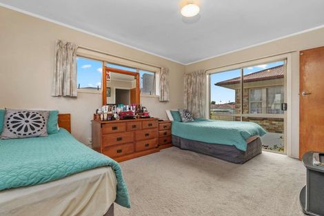 Photo of property in 8 Grebe Street, Manurewa, Auckland, 2102