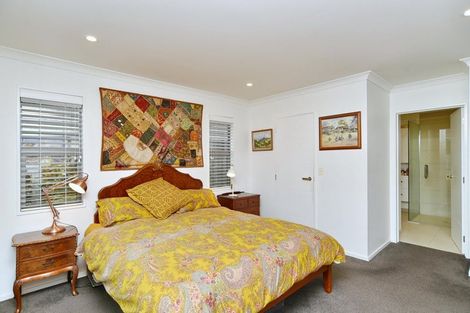 Photo of property in 32 Te Whenu Crescent, Marshland, Christchurch, 8083