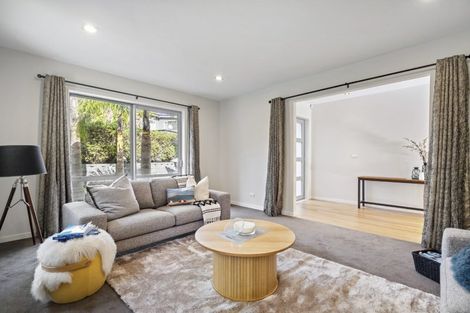 Photo of property in 13 Pin Oak Drive, Schnapper Rock, Auckland, 0632