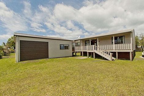 Photo of property in 37 Hornsea Road, Tairua, 3508