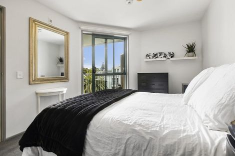 Photo of property in Palm Grove Apartments, 12/13d Palm Grove, Berhampore, Wellington, 6023