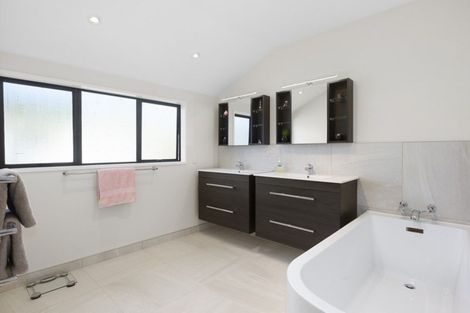 Photo of property in 3 Dryden Street, Normanby, Dunedin, 9010