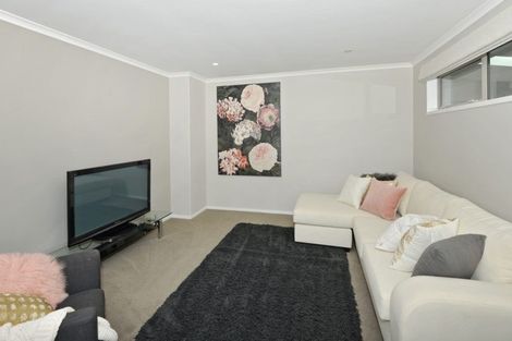 Photo of property in 67 Stace Hopper Drive, One Tree Point, 0118