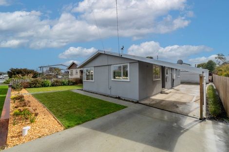 Photo of property in 16 Cargill Street, Waikiwi, Invercargill, 9810