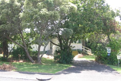 Photo of property in 6 Hoskins Avenue, Hillsborough, Auckland, 1042