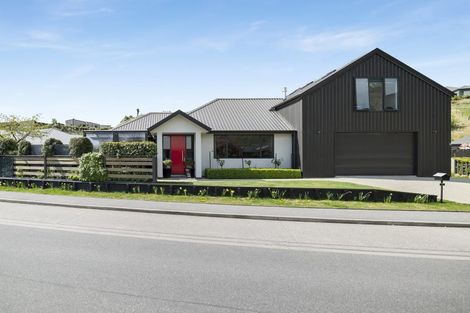 Photo of property in 3 Ashenhurst Way, Lower Shotover, Queenstown, 9304