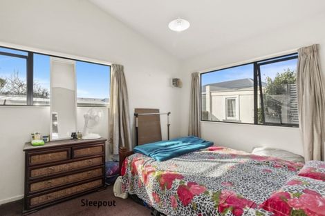 Photo of property in 5 Bay Street, Petone, Lower Hutt, 5012