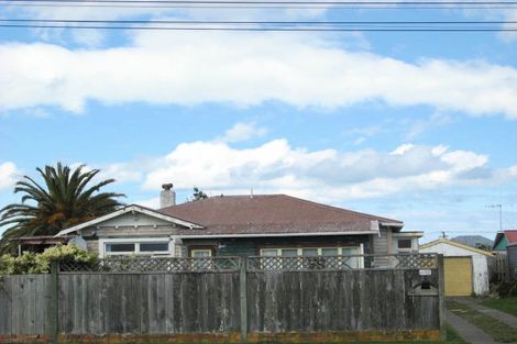 Photo of property in 1 Duigan Street, Gonville, Whanganui, 4501