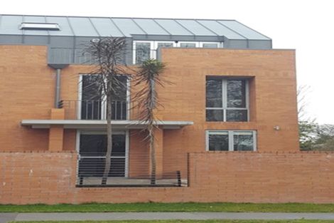 Photo of property in 33c Cranmer Square, Christchurch Central, Christchurch, 8013