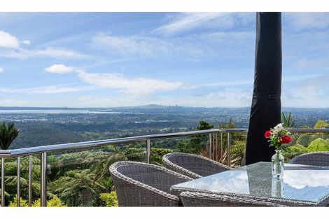 Photo of property in 854 West Coast Road, Waiatarua, Auckland, 0604