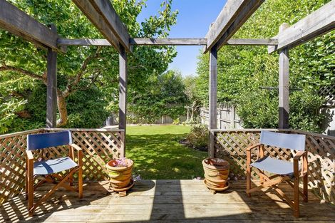 Photo of property in 10 Weston Road, St Albans, Christchurch, 8052