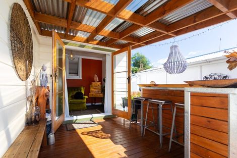 Photo of property in 63 Ferry Road, Clive, 4102