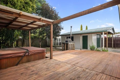 Photo of property in 84 Pasadena Crescent, Totara Park, Upper Hutt, 5018