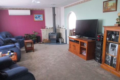 Photo of property in 22 Thompson Street, Tokoroa, 3420