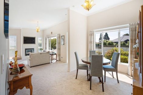 Photo of property in 1/4 Woodlau Rise, Huntsbury, Christchurch, 8022