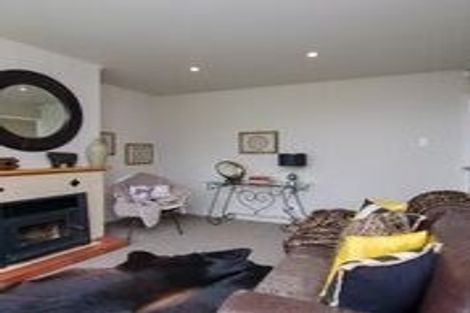 Photo of property in 36 Mcmaster Street, Greytown, 5712