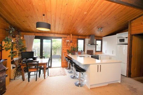 Photo of property in 3 Pollen Street, Woodville, 4920