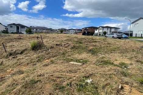 Photo of property in 1 Kaimai Avenue, Massey, 0614