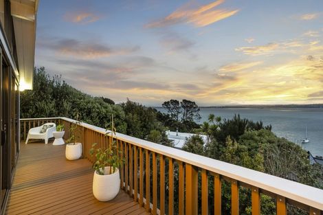 Photo of property in 42 Brigantine Drive, Beach Haven, Auckland, 0626