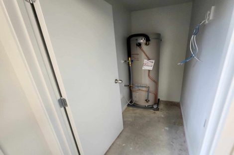 Photo of property in 4c Bosun Place, Te Atatu Peninsula, Auckland, 0610