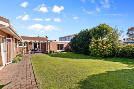 Photo of property in 82 Manu Crescent, Upper Vogeltown, New Plymouth, 4310