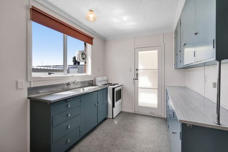 Photo of property in 2/56 Young Street, New Plymouth, 4310