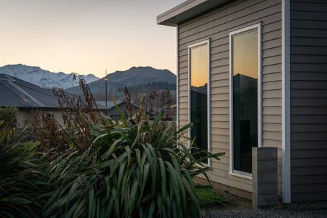 Photo of property in 120 Rob Roy Lane, Wanaka, 9305