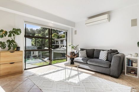 Photo of property in 2/74 Glamorgan Drive, Torbay, Auckland, 0630