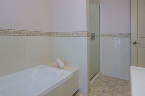 Photo of property in 12 Corfe Castle Lane, Levin, 5510