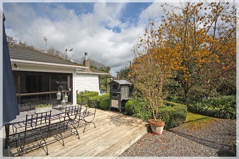 Photo of property in 214 Kawiu Road, Levin, 5510