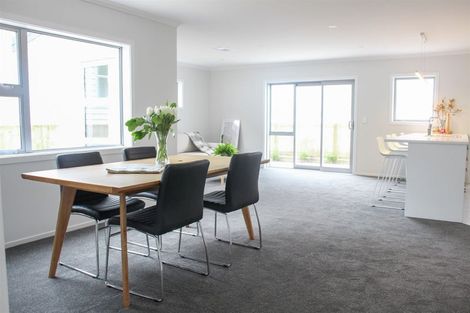 Photo of property in 9 Stockport Grove, Churton Park, 6037