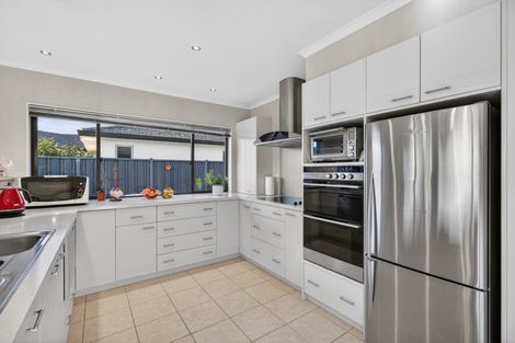 Photo of property in 30 Cody Crescent, Lansdowne, Masterton, 5810
