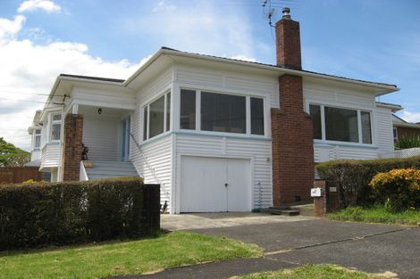 Photo of property in 41 Taylor Road, Mangere Bridge, Auckland, 2022