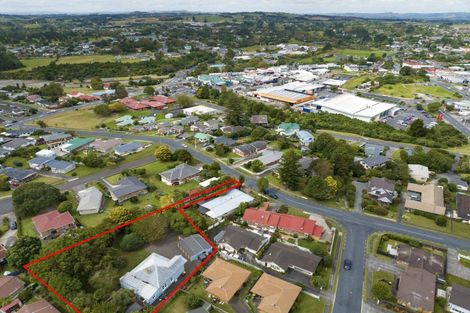 Photo of property in 13 Norfolk Rise, Waiuku, 2123