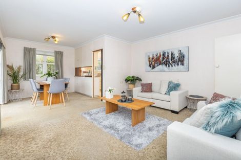 Photo of property in 24 Beverley Crescent, Hillcrest, Hamilton, 3216