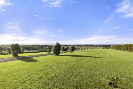 Photo of property in 68 Clark Road, Karaka, Papakura, 2580