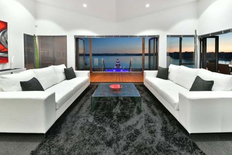 Photo of property in 803 Whangaparaoa Road, Manly, Whangaparaoa, 0930