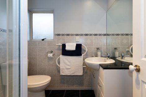 Photo of property in 83a Mt Lebanon Crescent, The Gardens, Auckland, 2105