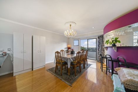 Photo of property in 39 Ribbonwood Crescent, Goodwood Heights, Auckland, 2105