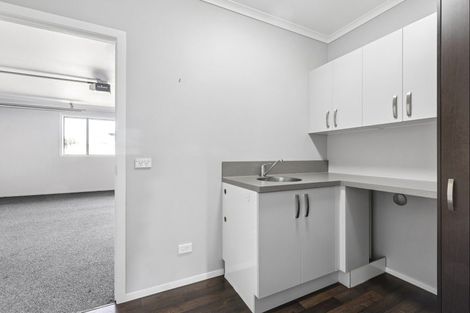 Photo of property in 2 Kowhai Drive, Cambridge, 3434