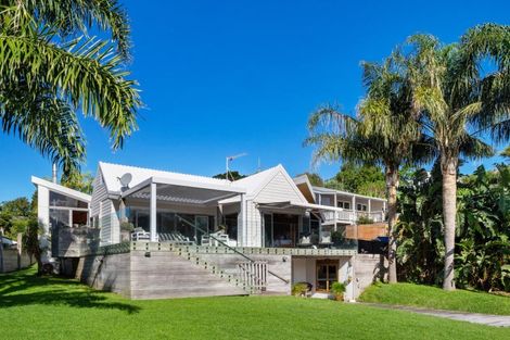 Photo of property in 13 Moana Drive, Tanners Point, Katikati, 3177