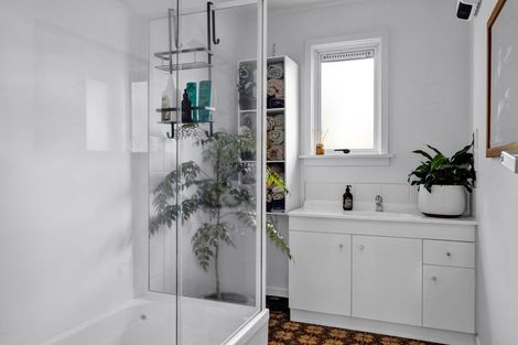 Photo of property in 46 Standish Street, Inglewood, 4330