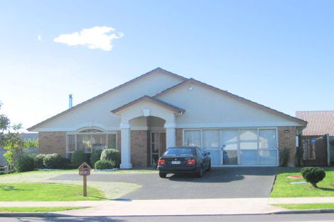 Photo of property in 81 Summerland Drive, Henderson, Auckland, 0612