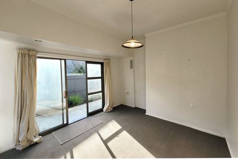 Photo of property in 21 Wrights Road, Addington, Christchurch, 8024