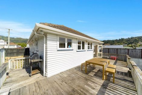Photo of property in 6 Chittick Street, Stokes Valley, Lower Hutt, 5019
