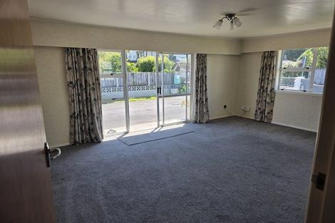 Photo of property in 1/42 Belt Road, Moturoa, New Plymouth, 4310