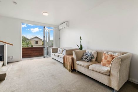 Photo of property in 25 Kirikiri Lane, East Tamaki, Auckland, 2013