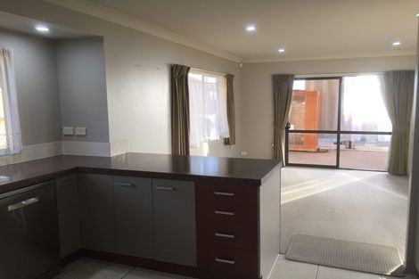 Photo of property in 66 Blackwood Drive, Wattle Downs, Auckland, 2103