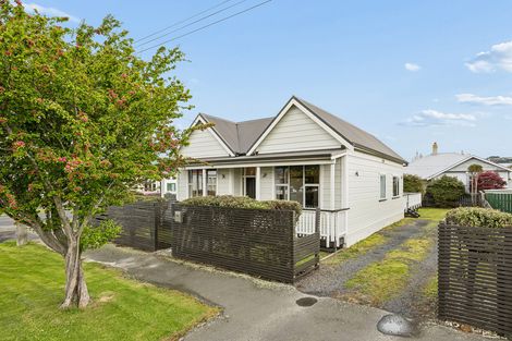 Photo of property in 16 Mills Street, Saint Kilda, Dunedin, 9012