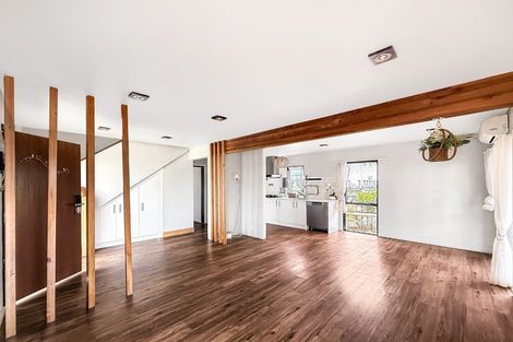 Photo of property in 118b Hepburn Road, Glendene, Auckland, 0602